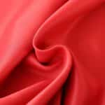 Rideaux glamour rouge intense detail 1