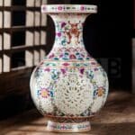 Vase en Céramique Chinois Bleu et Blanc mauve