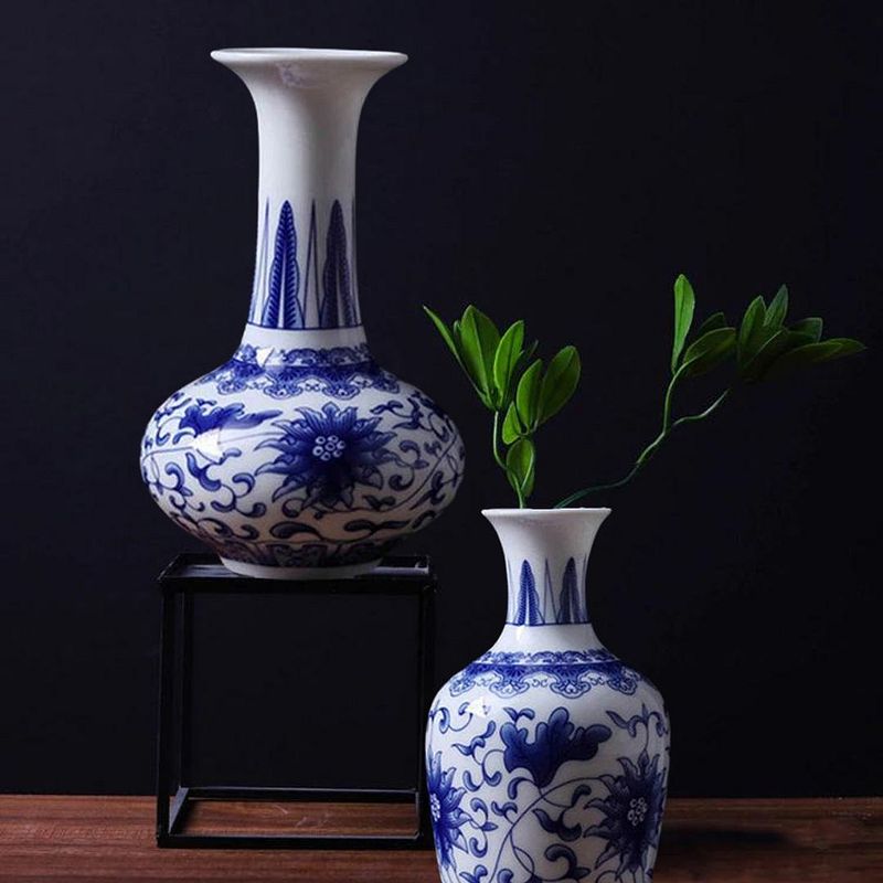 Vase en Porcelaine Chinoise Bleue et Blanche lifestyle 1